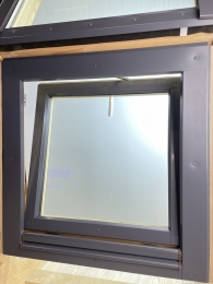 Откидное карнизное окно с ДС, 114*140