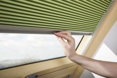 Установка солнцезащитных аксессуаров VELUX шторы/жалюзи Установка солнцезащитных аксессуаров VELUX шторы/жалюзи