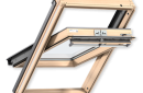 Деревянные мансардные окна: преимущества, особенности и установка